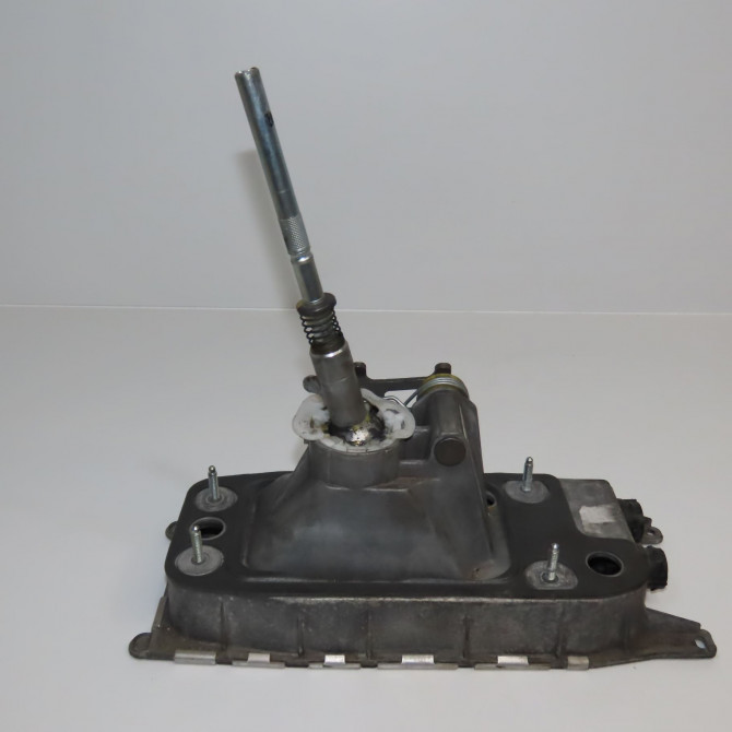 Levier de vitesses occasion VOLKSWAGEN EOS Phase 1 04-2006->01-2011 2.0 TDI 140ch 1K0711112B 1