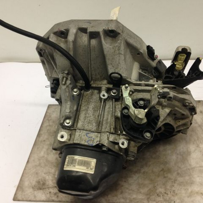 Boîte à vitesse mecanique occasion DACIA SANDERO I Phase 1 06-2008->10-2012 8201181003 3