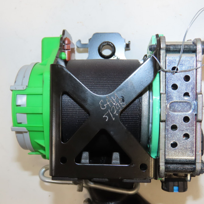 Ceinture avant droite occasion CITROEN C4 II Phase 1 10-2010->01-2015 2.0 HDI 150ch 8975ZN 2