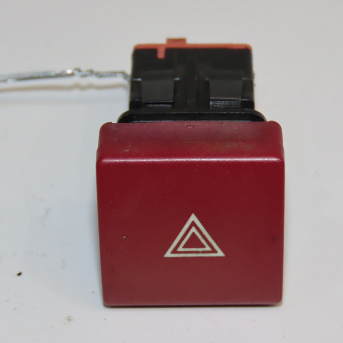 Bouton de warning occasion CITROEN BERLINGO II Phase 1 05-2008->01-2012 1.6 HDI 16v 75ch 6990L2 1