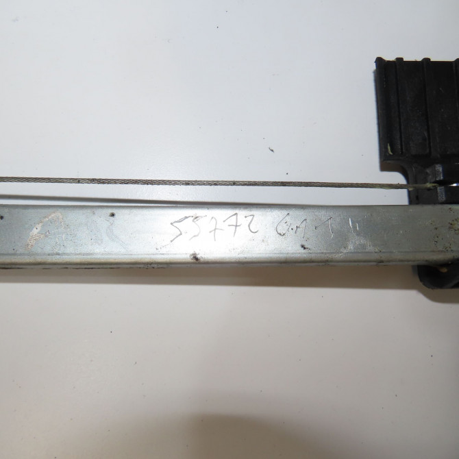 Mecanisme leve-glace arrière droit occasion MAZDA MAZDA 2 I Phase 1 03-2003->09-2007 1.25 DD1472560F 3