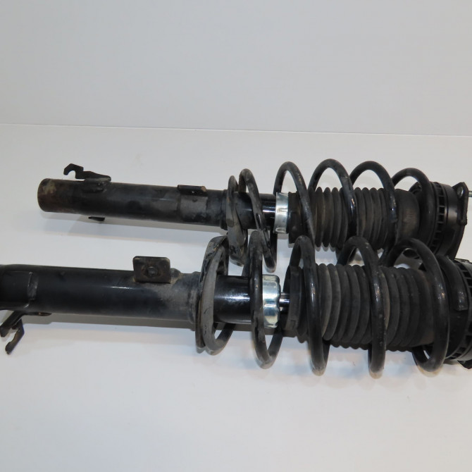 Amortisseur avant droit occasion MAZDA MAZDA 2 I Phase 1 03-2003->09-2007 1.25 DDY23470YA 1