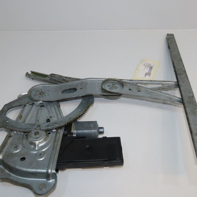 Mecanisme+moteur leve-glace avg occasion RENAULT MEGANE III Phase 3 10-2013->... 807216718R 2