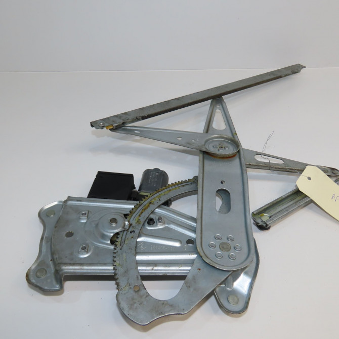 Mecanisme + moteur lève-glace avant droit occasion RENAULT MEGANE III Phase 3 10-2013->... 807203154R 2