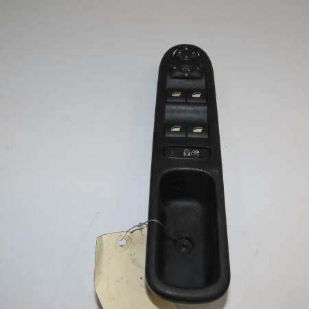 Commande lève-glace porte avant gauche occasion CITROEN C3 PICASSO 6490P7