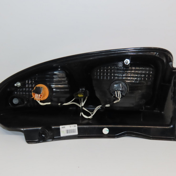 Feu arrière gauche occasion CITROEN C3 PICASSO 6350GL 2