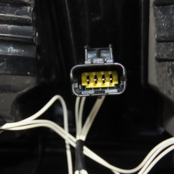 Feu arrière gauche occasion CITROEN C3 PICASSO 6350GL 3