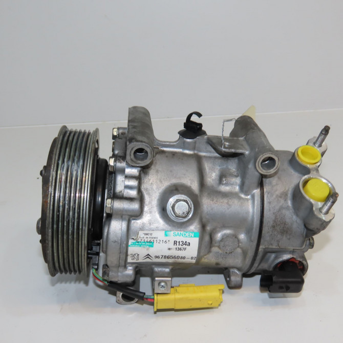 Compresseur air conditionne occasion CITROEN C3 PICASSO 9822826880 4