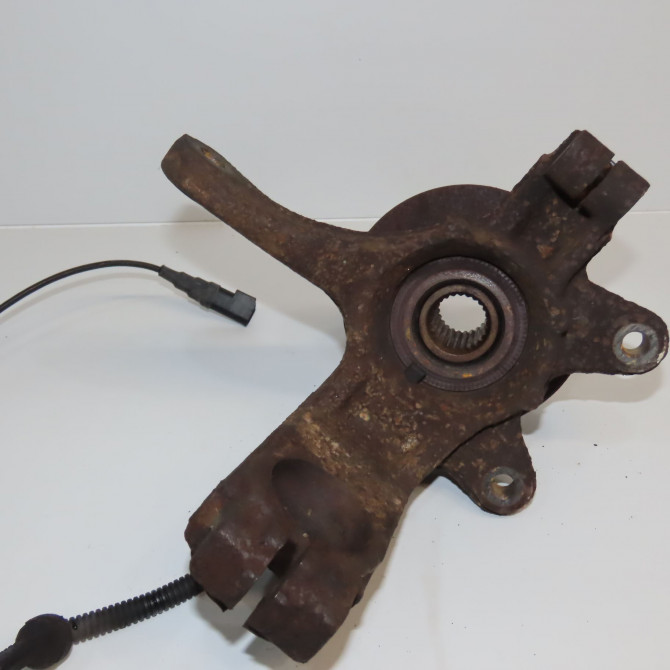 Moyeu avd occasion MAZDA MAZDA 2 I Phase 1 03-2003->09-2007 1.25 DD3233060A 2