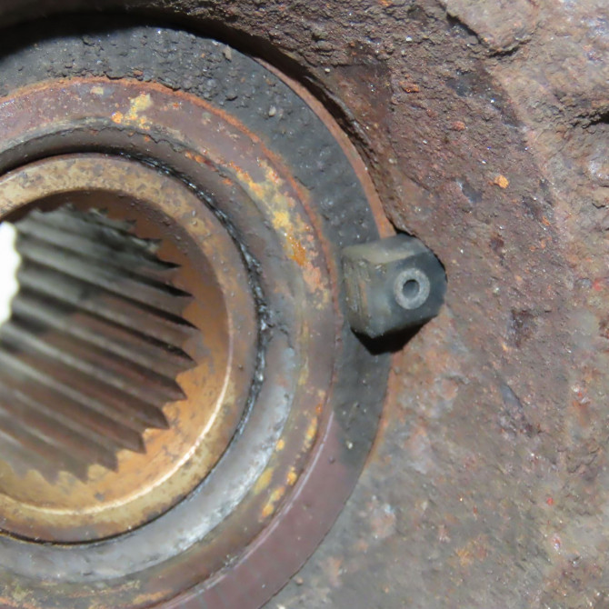 Moyeu avg occasion MAZDA MAZDA 2 I Phase 1 03-2003->09-2007 1.25 DD3233060A 3