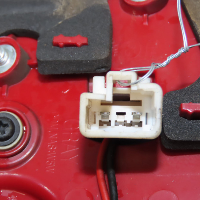 Feu arrière interieur gauche occasion KIA SPORTAGE III 924503W010 3