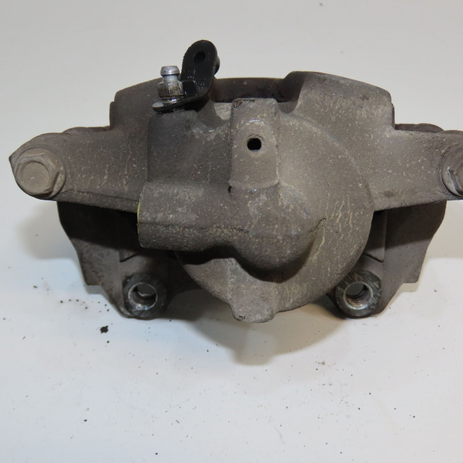 Etrier de frein avant gauche occasion OPEL CORSA V 93191695 3