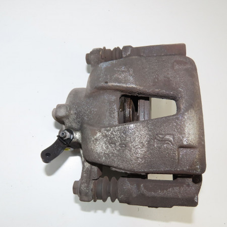 Etrier de frein avant droit occasion OPEL CORSA V 93191696