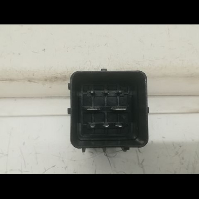 Boitier de préchauffage occasion PEUGEOT 208 208 Phase 1 2012-03-01->2015-09-30 1.6 HDI 8v 115ch 9802424080 3