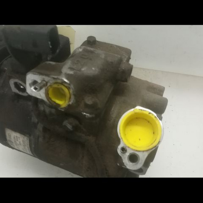 Compresseur air conditionne occasion VOLKSWAGEN POLO IV Phase 1 01-2002->05-2005 1.2 65ch 6R0820803F 3