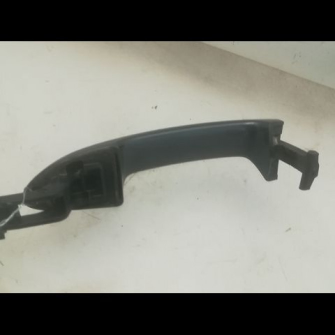 Poignee ext porte avg occasion VOLKSWAGEN PASSAT VI Phase 1 10-2010->... 1.6 TDI 105ch 3C0837205GRU 2