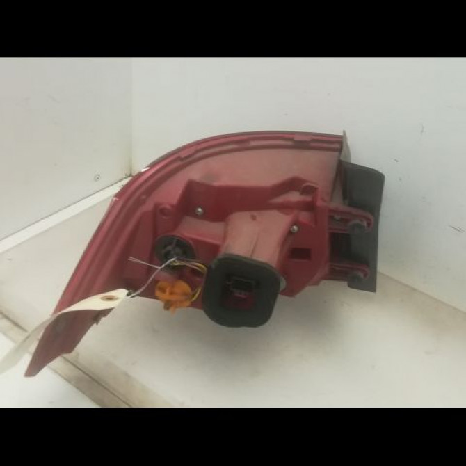 Feu arrière droit occasion VOLKSWAGEN PASSAT VI Phase 1 10-2010->... 1.6 TDI 105ch 3AE945208B 2