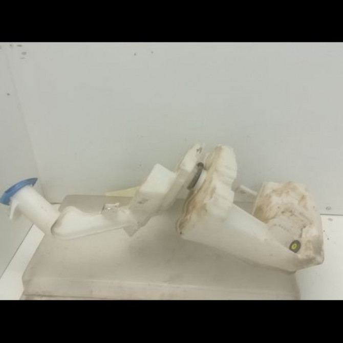 Reservoir lave-glace avant occasion VOLKSWAGEN PASSAT VI Phase 1 10-2010->... 1.6 TDI 105ch 3AA955453G 1