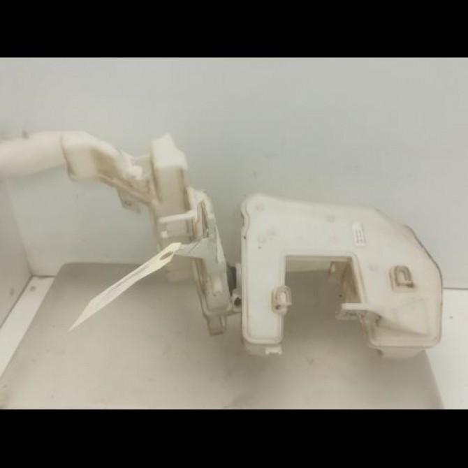 Reservoir lave-glace avant occasion VOLKSWAGEN PASSAT VI Phase 1 10-2010->... 1.6 TDI 105ch 3AA955453G 2