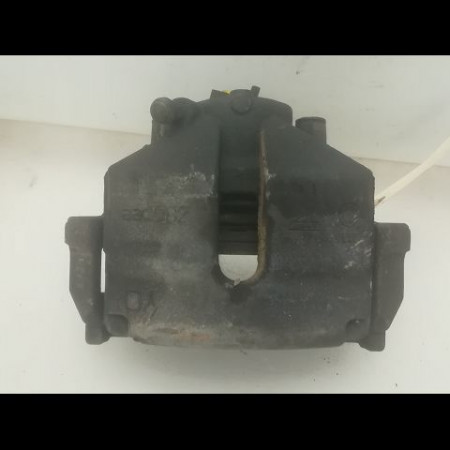 Etrier de frein avant droit occasion VOLKSWAGEN PASSAT VI Phase 1 10-2010->... 1.6 TDI 105ch