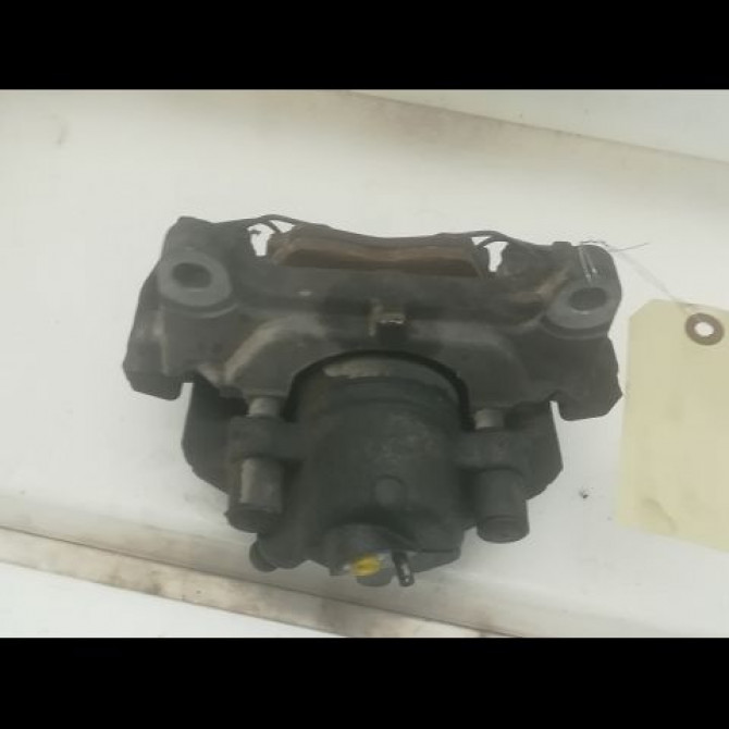 Etrier de frein avant droit occasion VOLKSWAGEN PASSAT VI Phase 1 10-2010->... 1.6 TDI 105ch 2