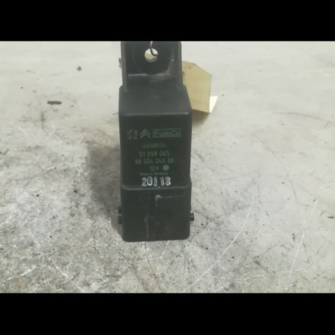 Boitier de préchauffage occasion CITROEN C4 GRAND PICASSO II Phase 1 04-2013->... 9802424080 1