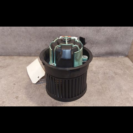 Ventilateur de chauffage occasion PEUGEOT 308 I Phase 1 09-2007->03-2011 1.6 HDI 16v 90ch 6441CZ