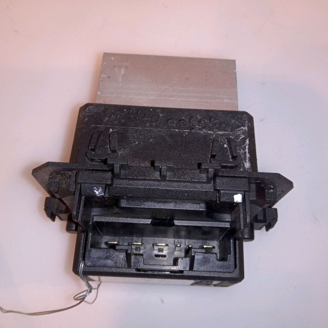 Resistance de chauffage occasion CITROEN C4 II Phase 1 10-2010->01-2015 1.6 HDI 115ch 6436P9 3