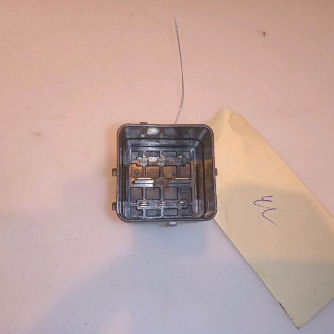 Boitier de préchauffage occasion PEUGEOT 3008 I Phase 1 04-2009->12-2013 1.6 HDI 112ch 9802424080 2