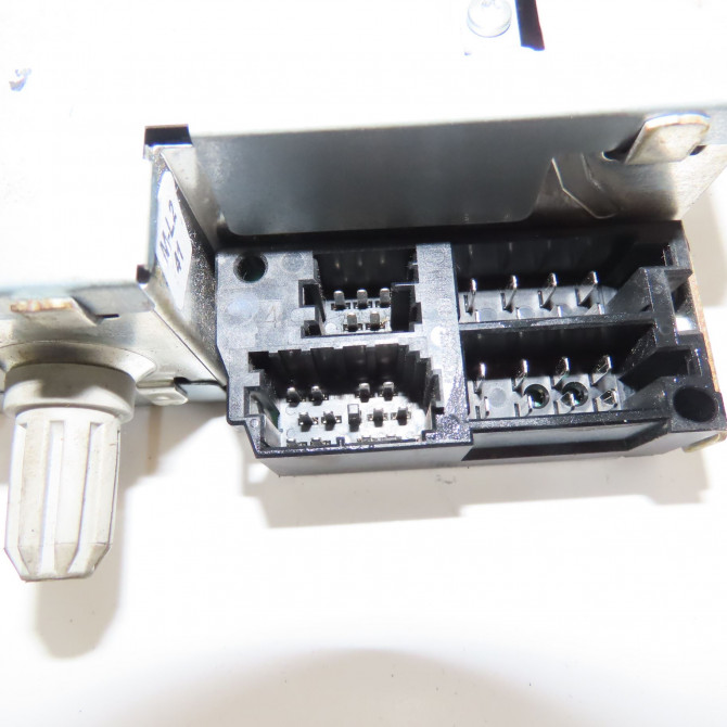 Autoradio occasion RENAULT MODUS Phase 2 01-2008->12-2012 1.5 DCI 90ch 8200633627 3