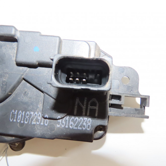 Serrure porte avg occasion OPEL TIGRA II Phase 1 09-2004->... 1.4i 90ch 93165882 3