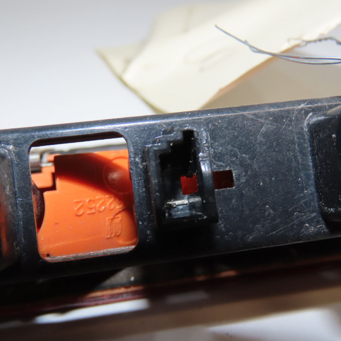 Feux stop supplementaire occasion OPEL TIGRA II Phase 1 09-2004->... 1.4i 90ch 93164334 3