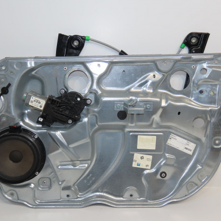 Mecanisme + moteur lève-glace avant droit occasion VOLKSWAGEN POLO IV Phase 2 05-2005->09-2009 1.4 TDI 70ch 6Q4837462J