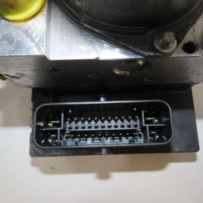 Unité hydraulique ABS occasion CITROEN DS4 Phase 1 01-2011->03-2016 1.6 e-HDi 110ch 1606973980 5