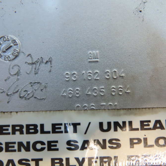 Volet de trappe carburant occasion OPEL TIGRA II Phase 1 09-2004->... 1.4i 90ch 93164314 3