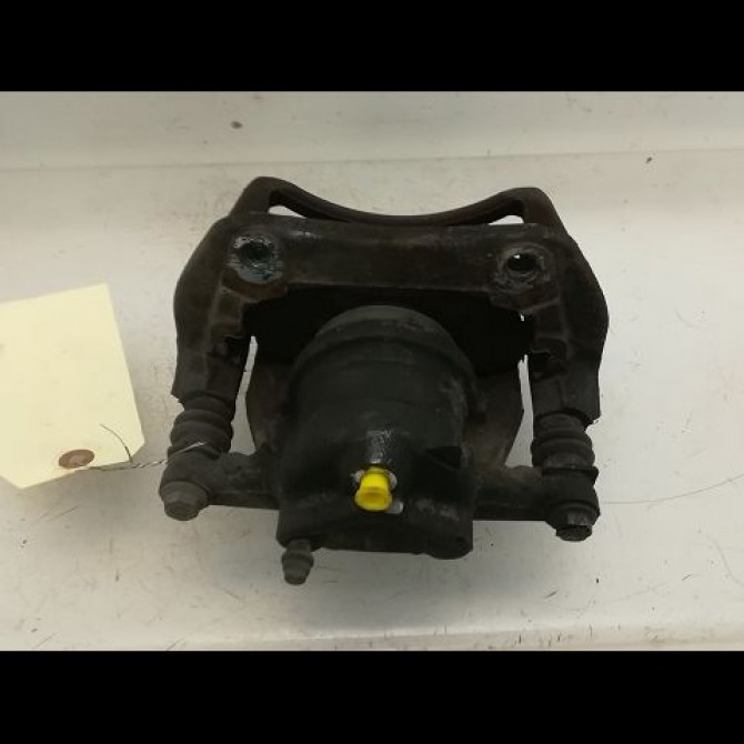 Etrier de frein avant droit occasion OPEL CORSA III Phase 1 10-2000->08-2003 1.4i 16v 9196052 2