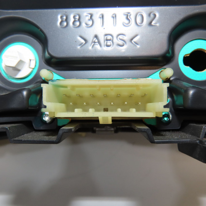 Compteur occasion OPEL TIGRA II Phase 1 09-2004->... 1.4i 90ch 13242890 3