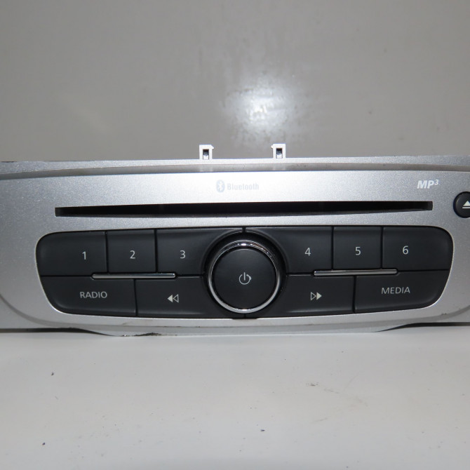 Autoradio occasion RENAULT MEGANE III Phase 2 01-2012->06-2014 1.6 DCI 130ch 281158348R 1