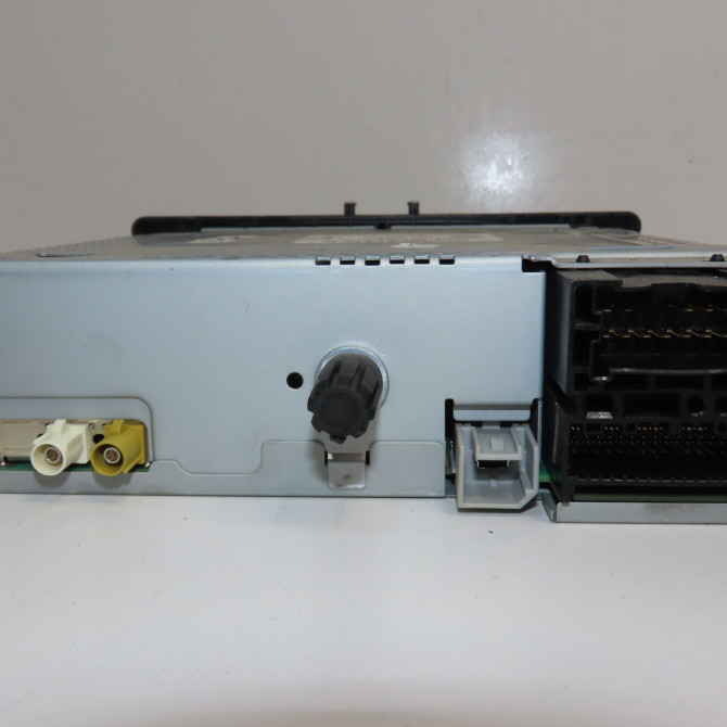 Autoradio occasion RENAULT MEGANE III Phase 2 01-2012->06-2014 1.6 DCI 130ch 281158348R 2