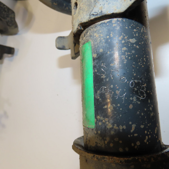 Amortisseur avant droit occasion RENAULT LAGUNA III Phase 1 ESTATE 10-2007->10-2010 1.5 DCI 110ch 543027068R 2