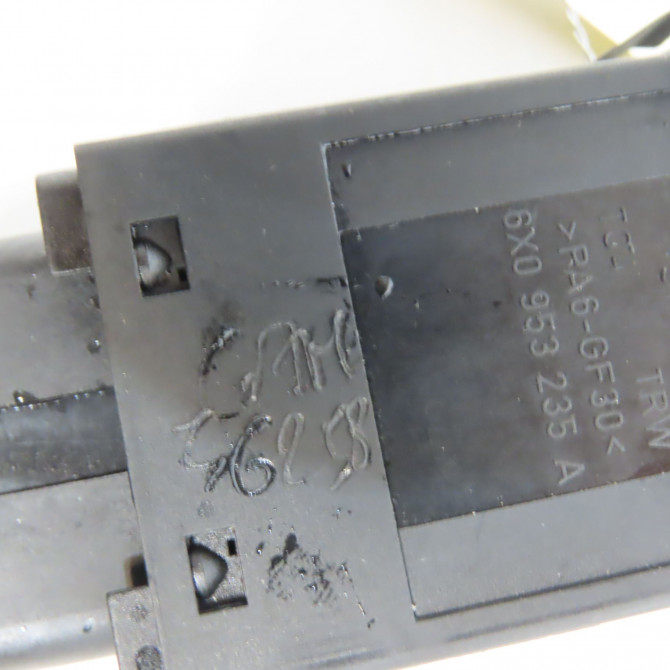 Bouton de warning occasion VOLKSWAGEN LUPO Phase 1 10-1998->06-2005 1.7 SDI 6X0953235A20H 4