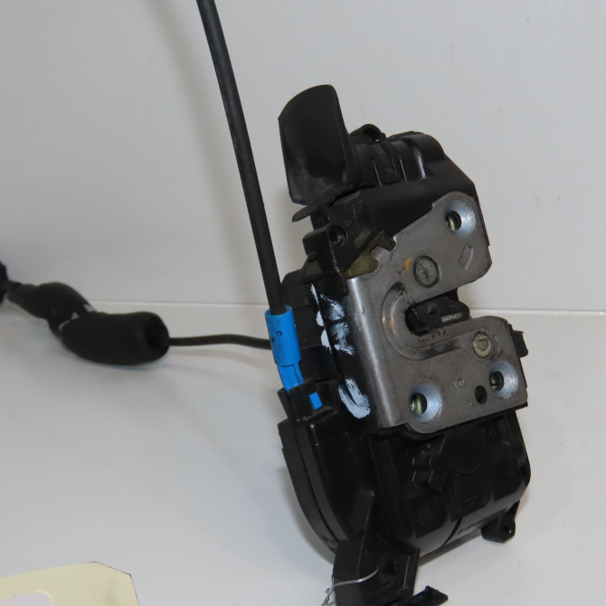 Serrure porte avg occasion RENAULT LAGUNA III Phase 2 11-2010->03-2013 2.0 DCI 16v 130ch 805010004R 1