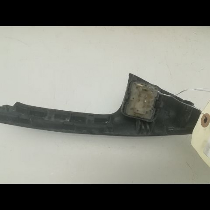 Commande lève-glace porte avant droite occasion VOLKSWAGEN GOLF III Phase 1 01-1992->12-1997 2.8i 174ch 2