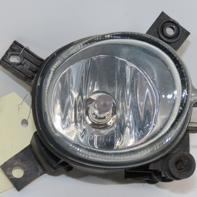 Phare antibrouillard avant droit occasion  8E0941700E 1