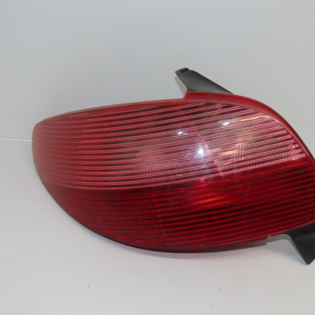 Feu arrière gauche occasion PEUGEOT 206 Phase 1 09-1998->03-2009 1.4i 6350P1