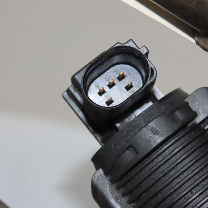 Vanne EGR occasion RENAULT MASTER II Phase 2 11-2003->10-2006 4