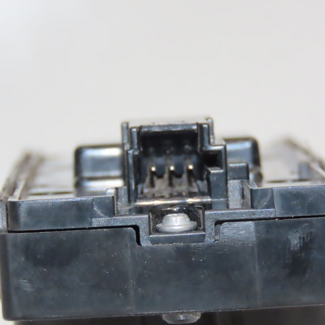 Commande lève-glace porte avant gauche occasion MERCEDES 90790590029051 4