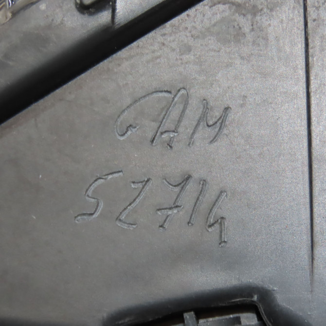 Phare longue portee avant droit occasion TESLA 4