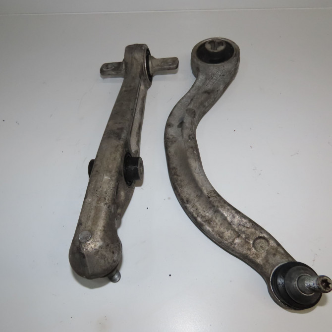 Triangle inf avd occasion TESLA 118834100C 2