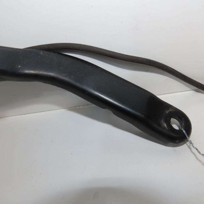 Bras essuie-glace avant gauche occasion MERCEDES 9108203200 2